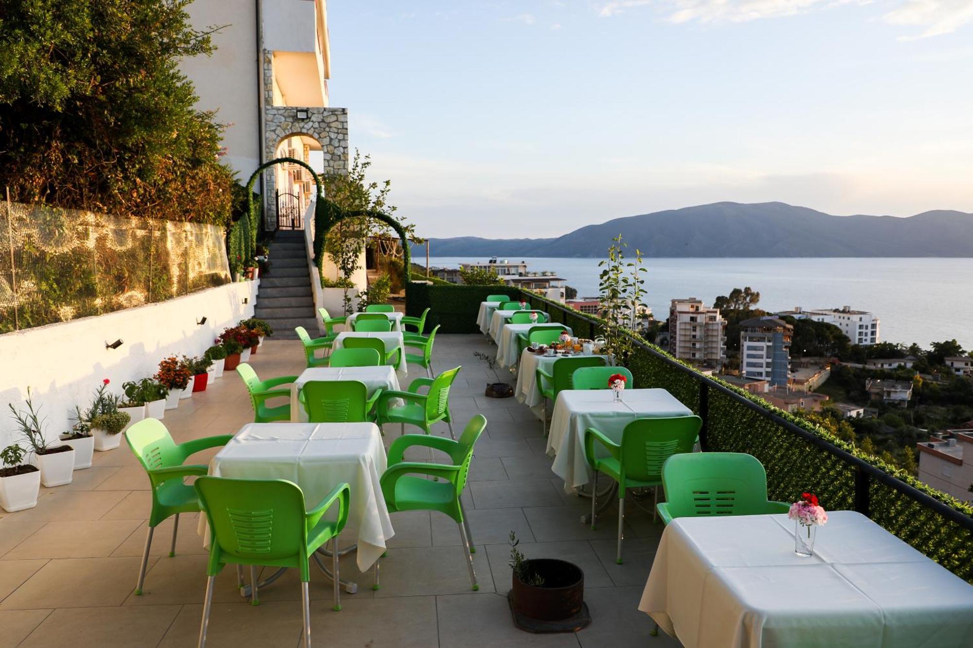 Vlorë Vila Dena מראה חיצוני תמונה