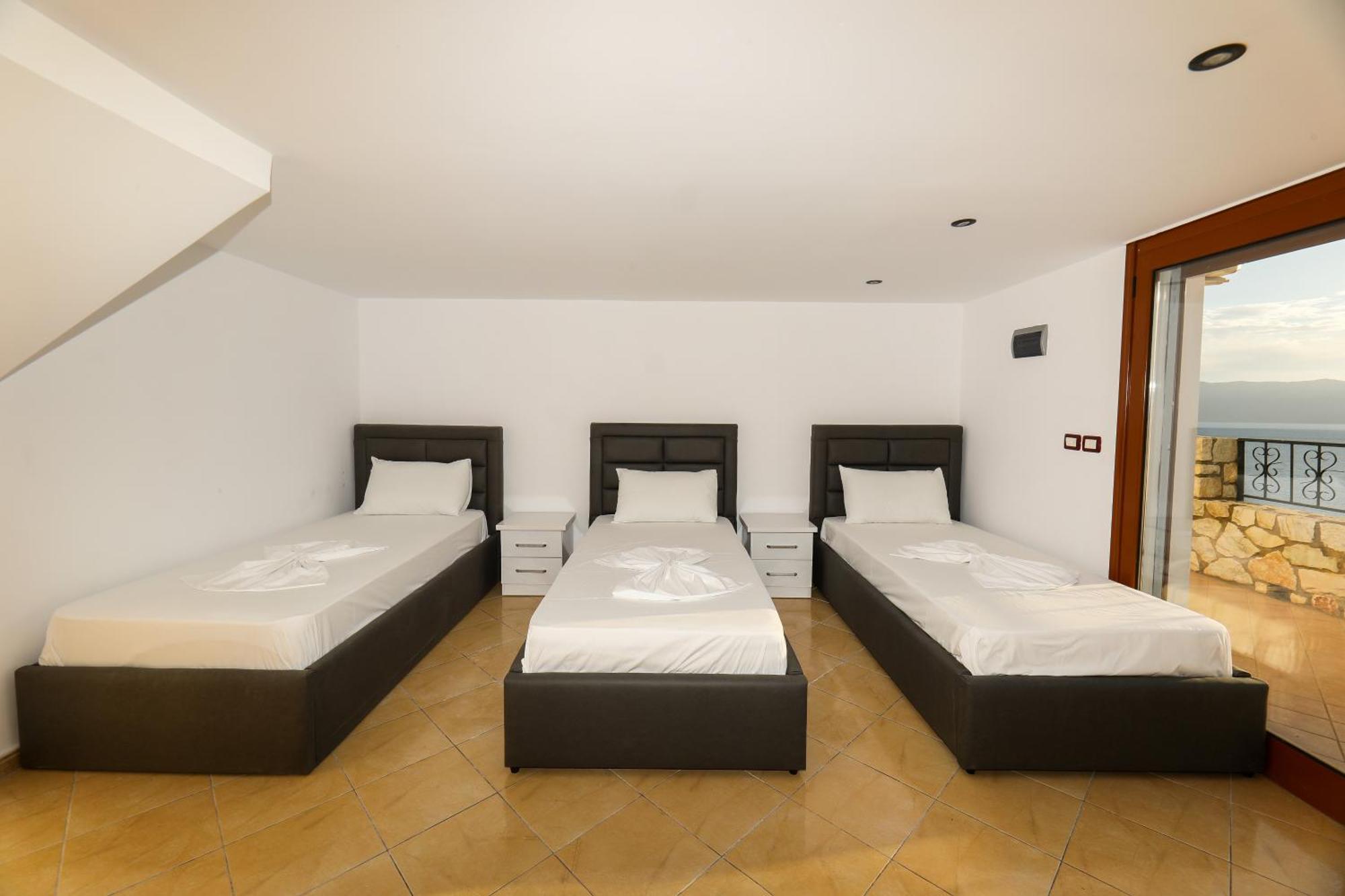 Vlorë Vila Dena מראה חיצוני תמונה